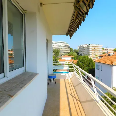 Daire Splendide Les Lauriers Renove 2021, Vue Mer Et Parking Antibes