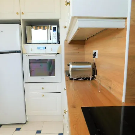 Splendide Les Lauriers Renove 2021, Vue Mer Et Parking Daire Antibes