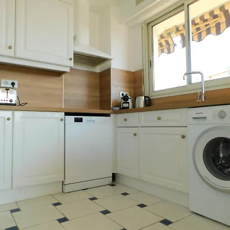 Splendide Les Lauriers Renove 2021, Vue Mer Et Parking Daire Antibes
